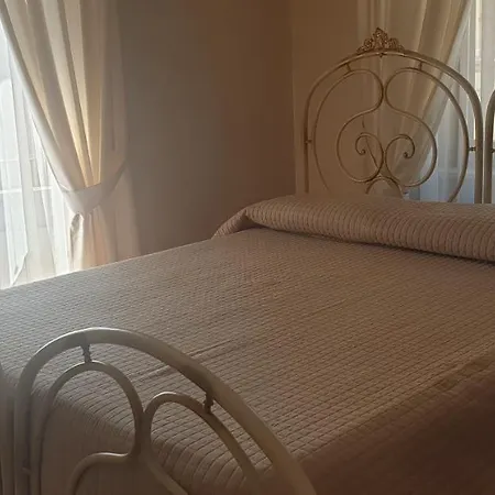 Ivana Sweet House דסנזאנו דל גארדה