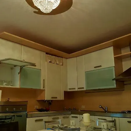 Ivana Sweet House דירה דסנזאנו דל גארדה
